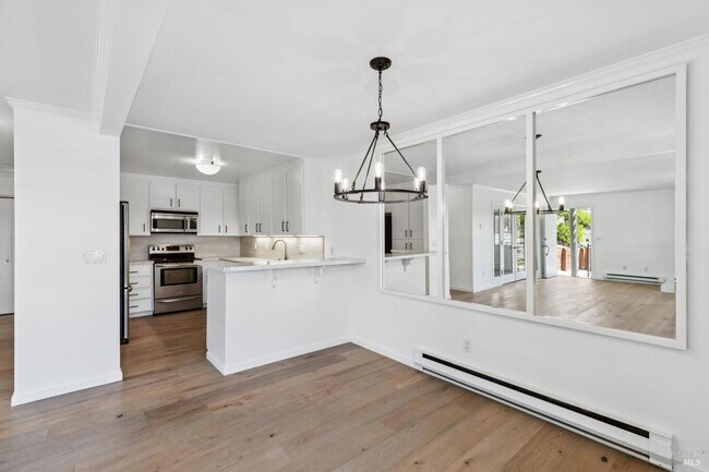 Building Photo - 112 Marinero Cir