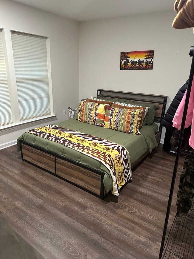 Building Photo - 5640 Scott Ridge Pl