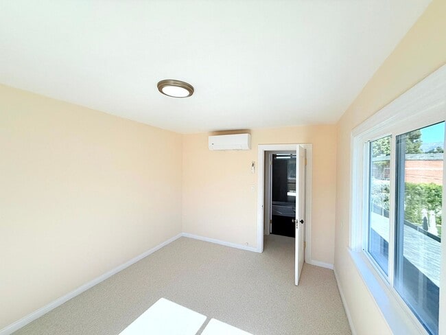 Building Photo - 714-716 El Centro Street