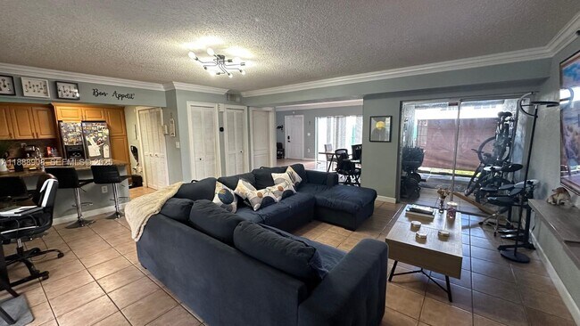 Building Photo - 15430 SW 81st Cir Ln