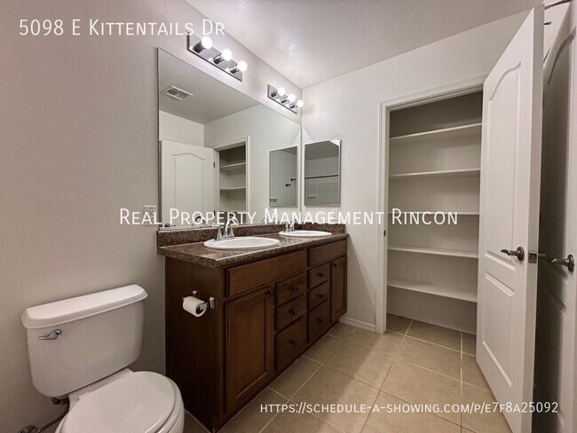 Building Photo - 5098 E Kittentails Dr