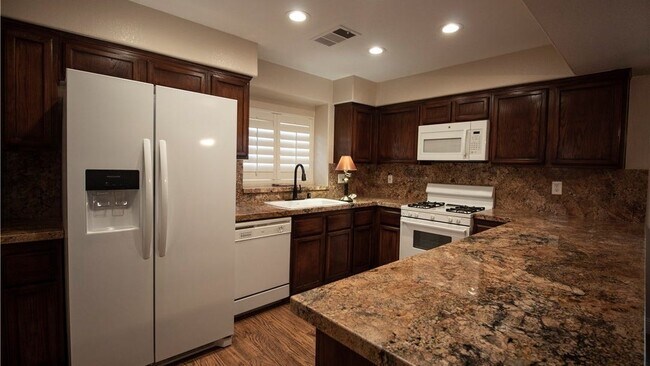 Building Photo - 9309 Scenic Mountain Ln