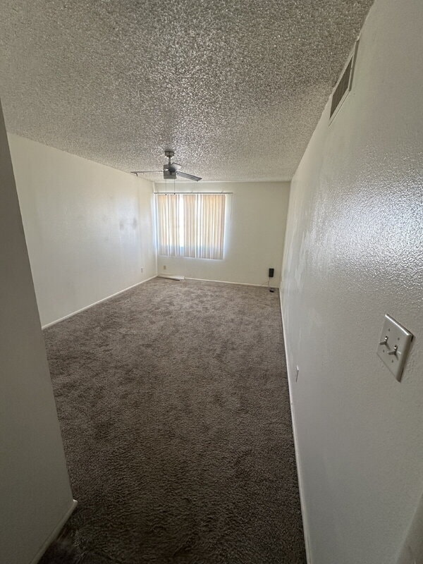 Building Photo - 10660 W Concordia Dr
