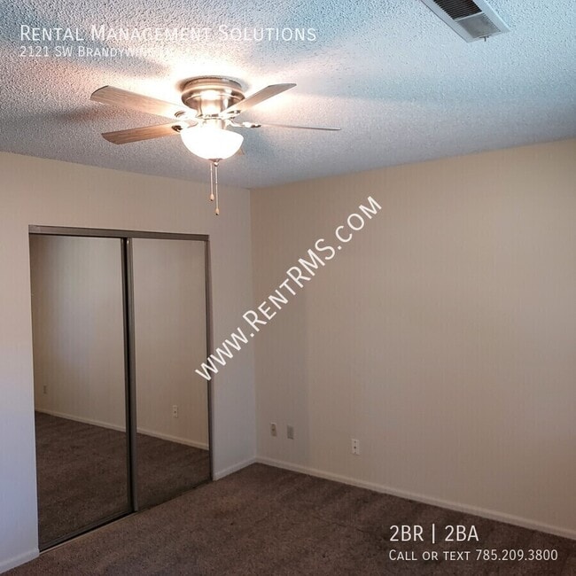 Building Photo - 2121 SW Brandywine Ln