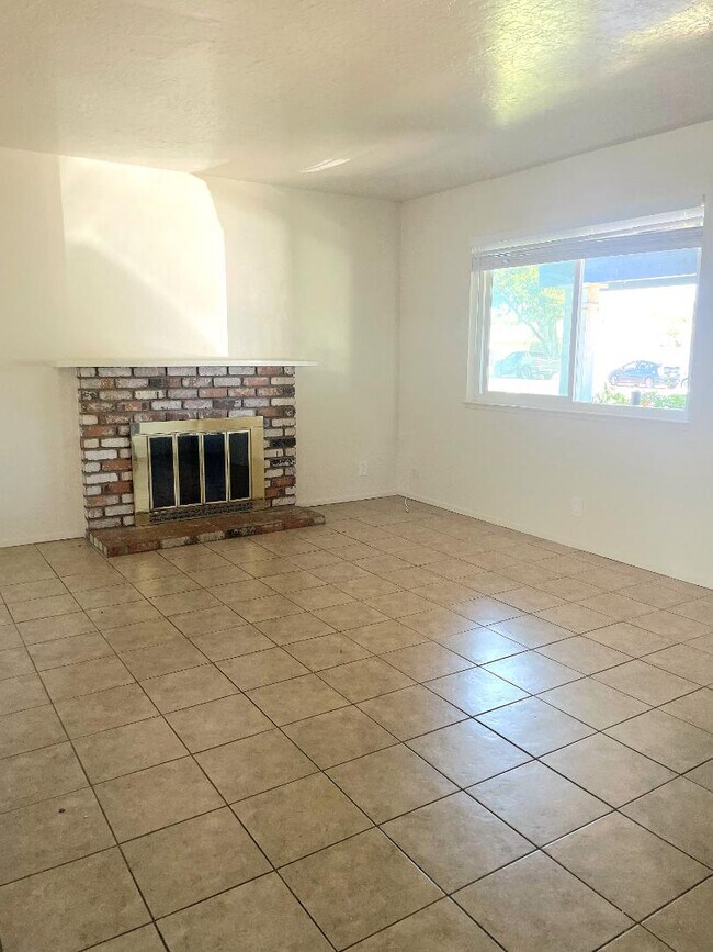 Building Photo - 820 Welburn Ave