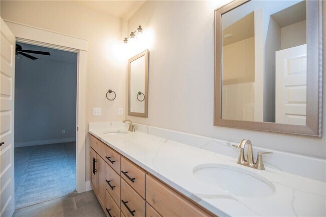 Building Photo - 1371 Padova Ave