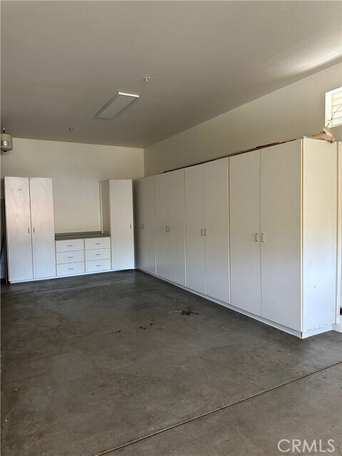 Building Photo - 25351 Mustang Dr