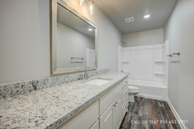 Building Photo - Gorgeous 3/2/2 in SW Lubbock