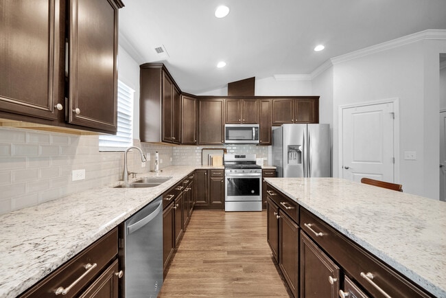 Building Photo - 3429 Longleaf Estates Dr