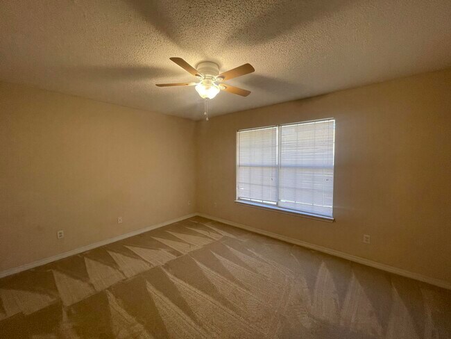 Building Photo - 5196 Whitehurst Ln