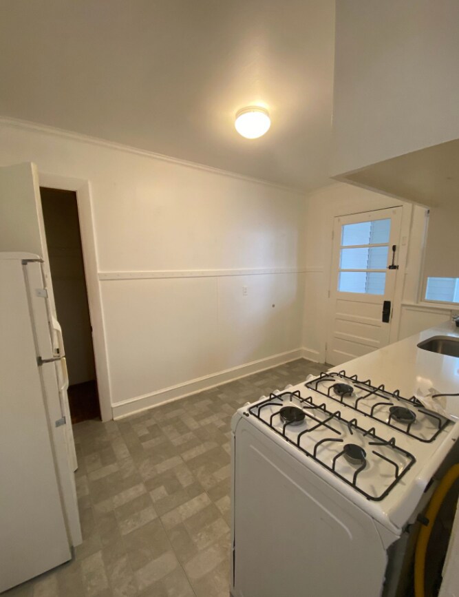 Building Photo - 98 Winthrop Shore Dr