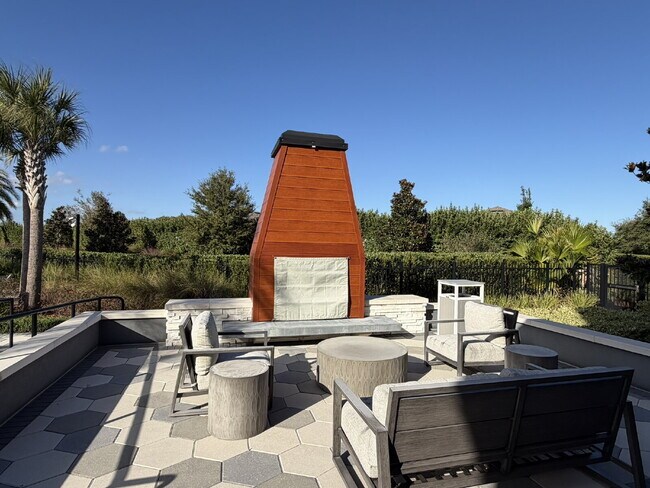 Building Photo - Beautiful Custom Home in Del Webb 55+ Community