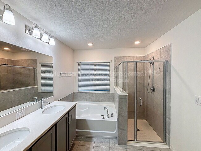 Building Photo - 3988 Postmark Lake Pl