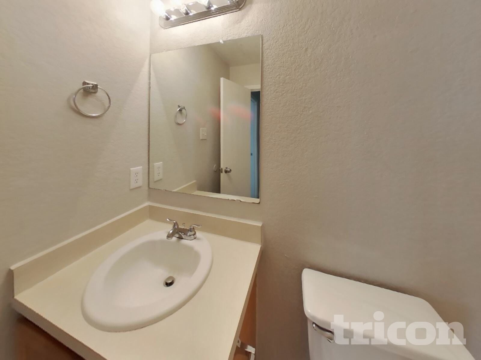 Building Photo - 7715 Shining Glow