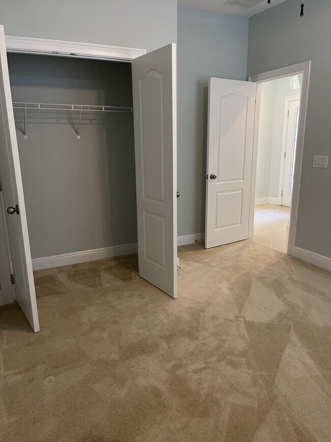 Building Photo - Paradise, Tranquility & Convenience — A Must-See Home in The Reserve at Minneola