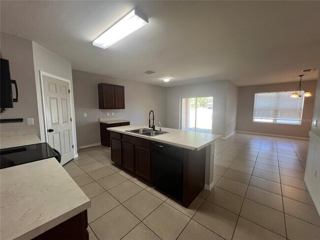 Building Photo - 3287 Trentwood Ln