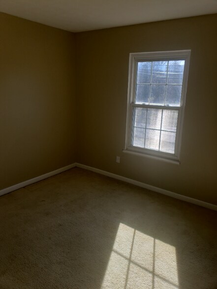 Building Photo - 6586 Liberty Bell Dr