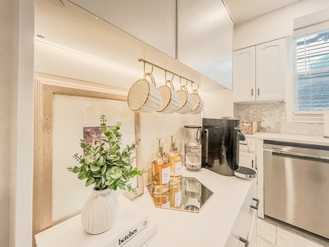 Building Photo - 3807 France Ave S