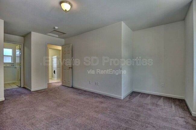 Building Photo - 2836 Grove Way