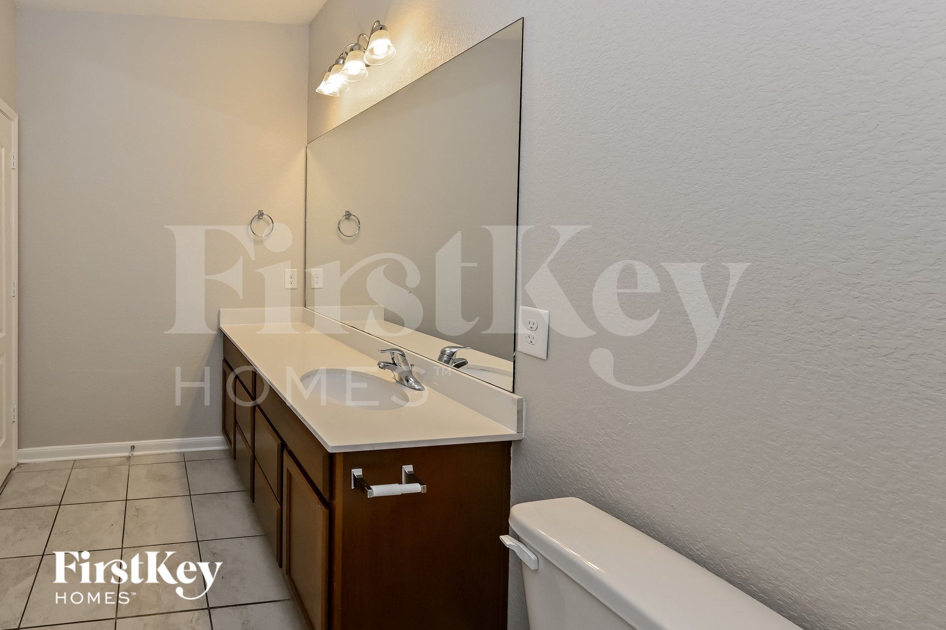 Building Photo - 5139 Castle Discordia St