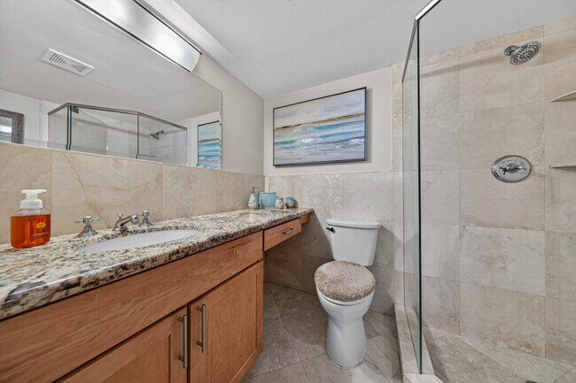 Building Photo - 3114 S Ocean Blvd