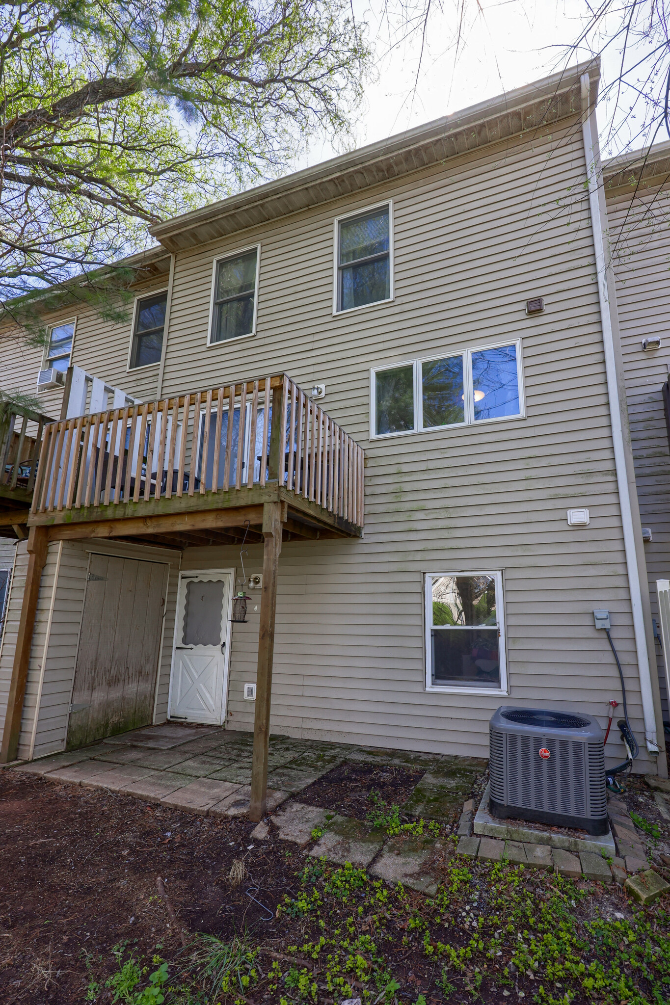 Building Photo - 76 Persian Lilac Dr