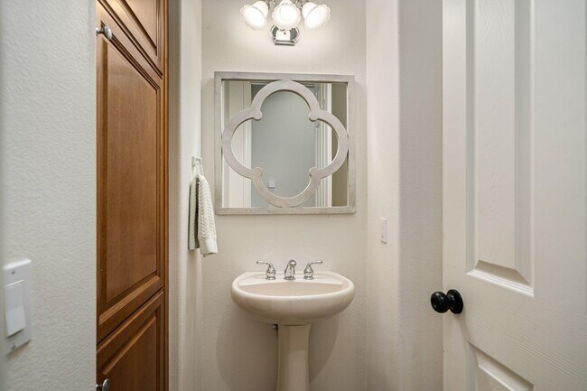 Building Photo - 78980 Citrus