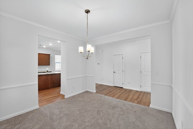 Building Photo - 233 Bloomfield Cir