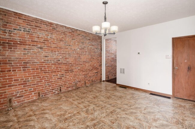 Building Photo - 846 Oak St