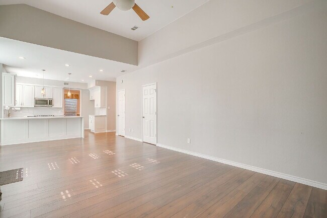Building Photo - Beautifully Updated Home in Grapevine!