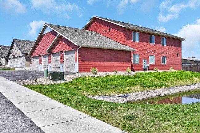 Building Photo - 560 Raven Run St