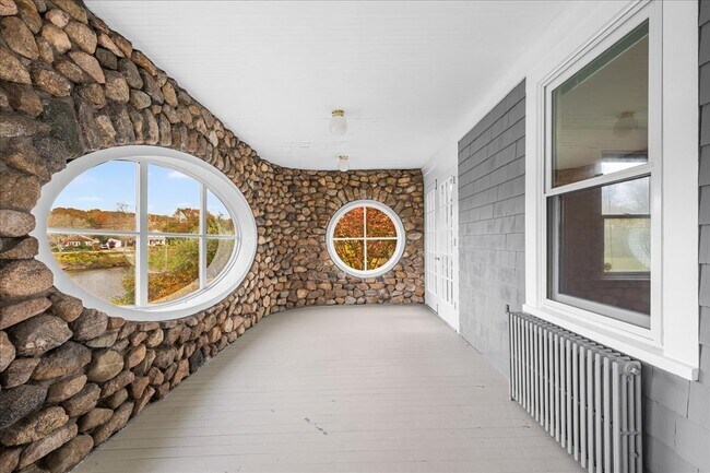 Building Photo - 28 Palmer Neck Rd