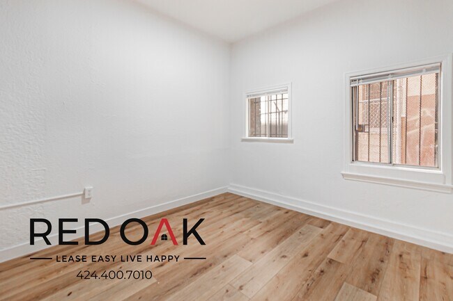 Building Photo - 739 Normandie Ave