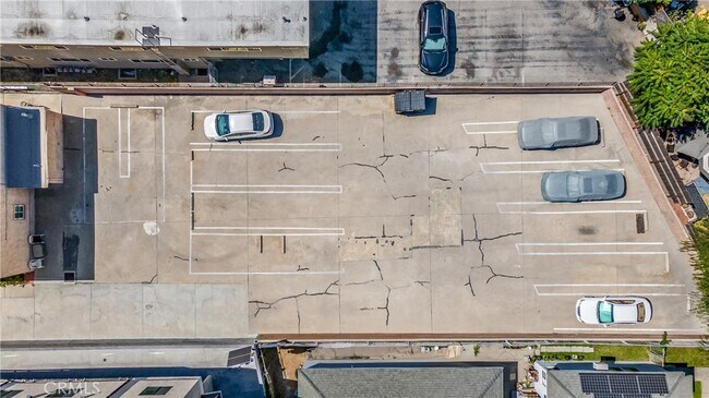 Building Photo - 6045 Hazelhurst Pl