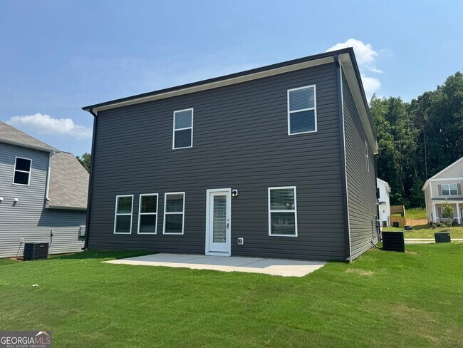 Building Photo - 124 Sycamore Ln