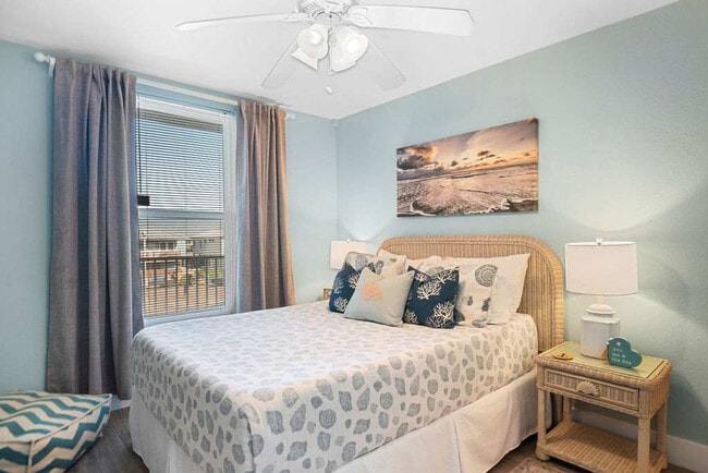 Building Photo - 16 Cut Off Rd