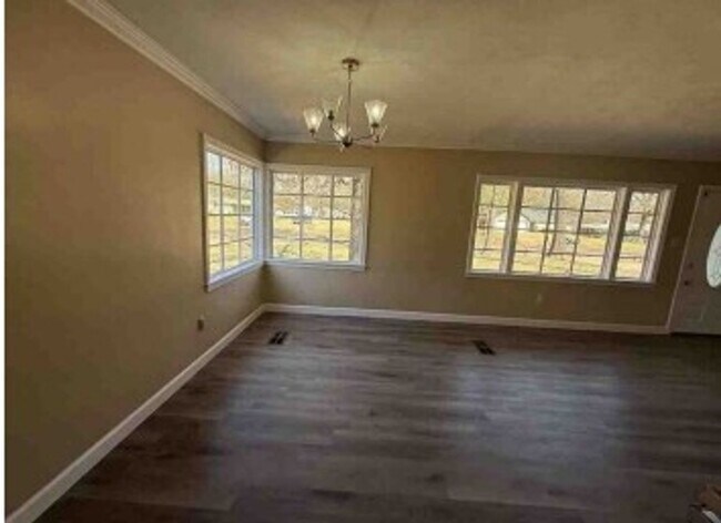 Building Photo - Charming 4BR House in Jackson