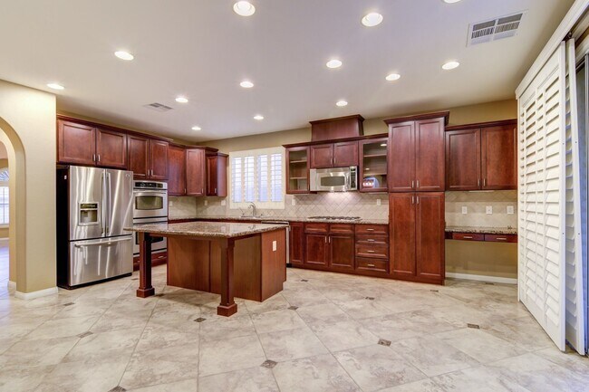 Building Photo - 519 Las Ocas Ct