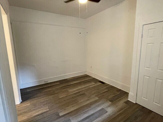 Building Photo - 150 Walnut St