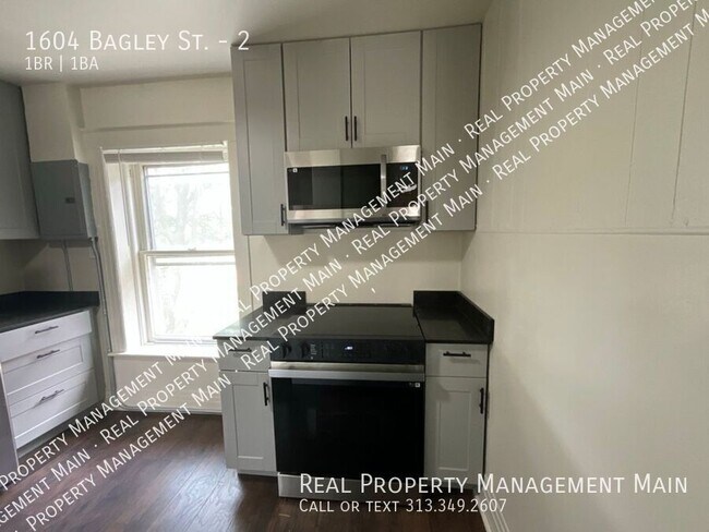 Building Photo - 1604 Bagley St