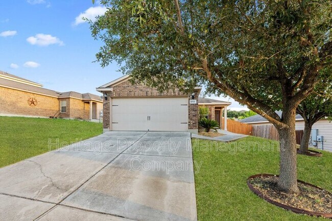 Primary Photo - 10926 Acorn Canyon