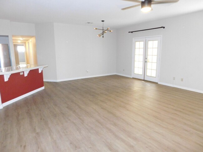 Building Photo - Gorgeous 3 bedroom condo with a 2 car garage! Tons of upgrades*Southwest*Gated community*