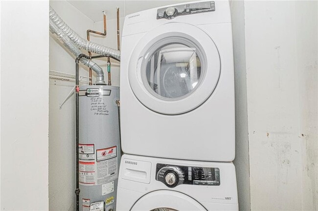 Building Photo - 709 Correll Ave