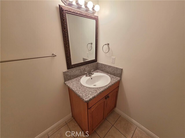 Building Photo - 5321 Auckland Ave