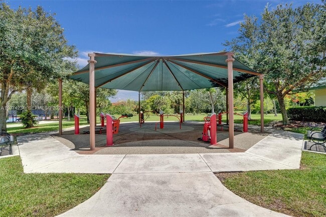 Building Photo - 805 Cypress Blvd