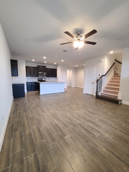 Building Photo - 6825 St Andrews Dr