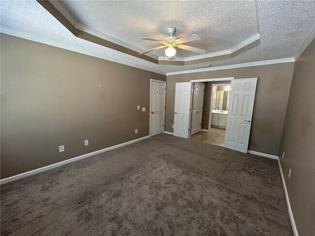 Building Photo - 3233 Glenloch Pl