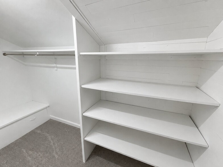 Building Photo - 1375 Everett Ct