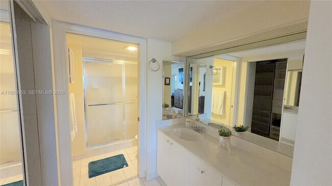 Building Photo - 9539 Weldon Cir