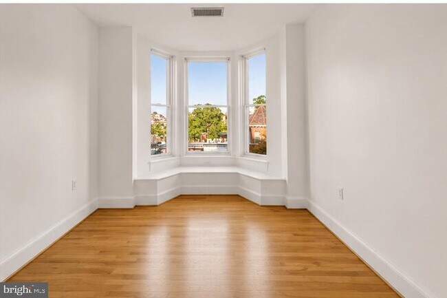 Building Photo - 1325 13th St NW